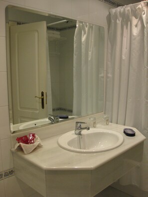 Apartamento 2 Adultos | Baño