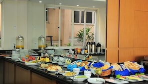 Free buffet breakfast