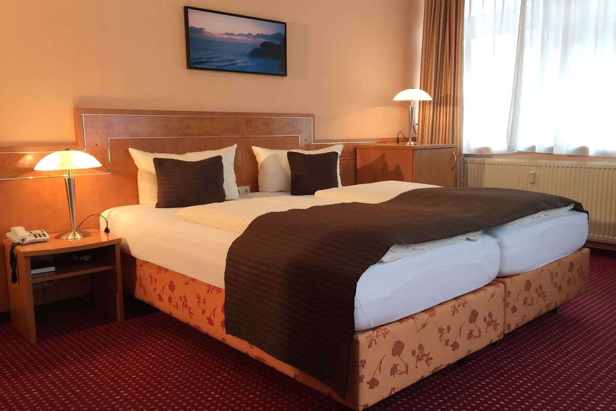 comfort double room | premium bedding, minibar, desk, iron/ironing board