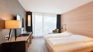 Panoramic Single Room | Hypo-allergenic bedding, in-room safe, individually decorated