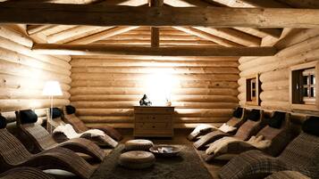 3 treatment rooms, massages