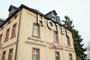 Exterior - Landhotel Airport Inn (Lautzenhausen)