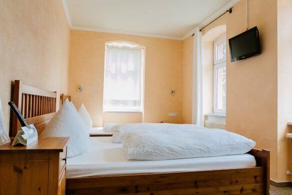 double room | desk, soundproofing, free wifi