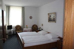 Standard Double Room, 1 King Bed