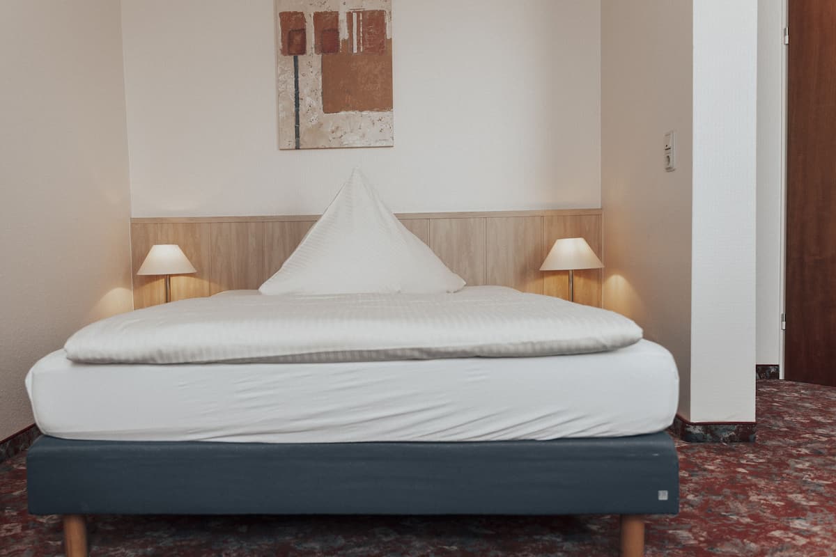 Business Apartment | 1 bedroom, minibar, in-room safe, desk