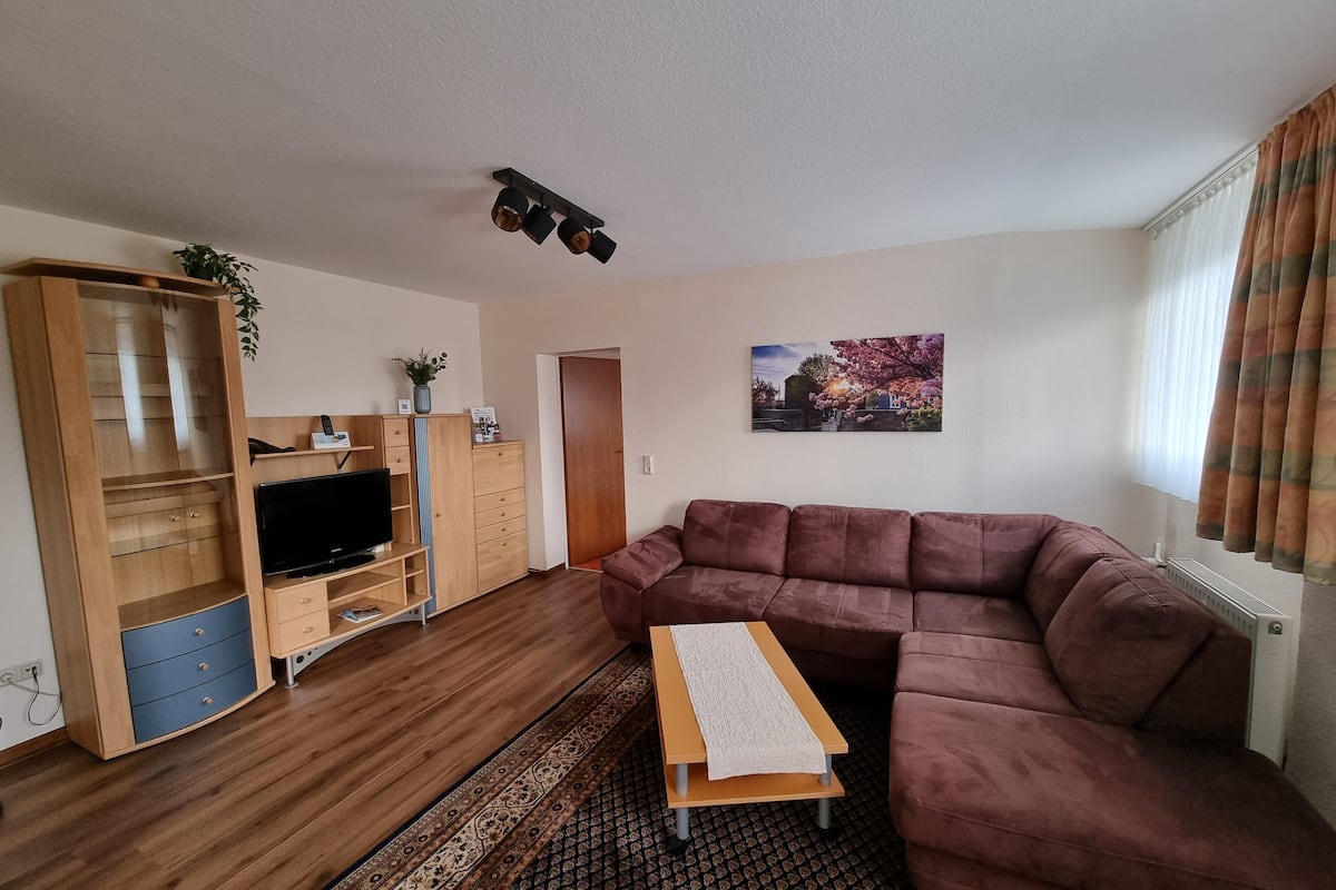 Junior-Suite | Wohnbereich | Fernseher
