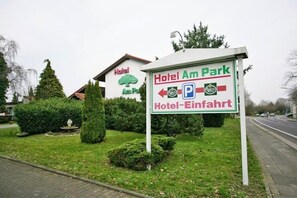 Exterior - Hotel Am Park (Willich)