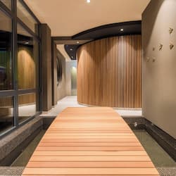 Couples treatment rooms, sauna, steam room, body treatments