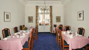 Unclassified image, 5 of 5, button - Hotel Bei Der Esplanade (Hamburg)