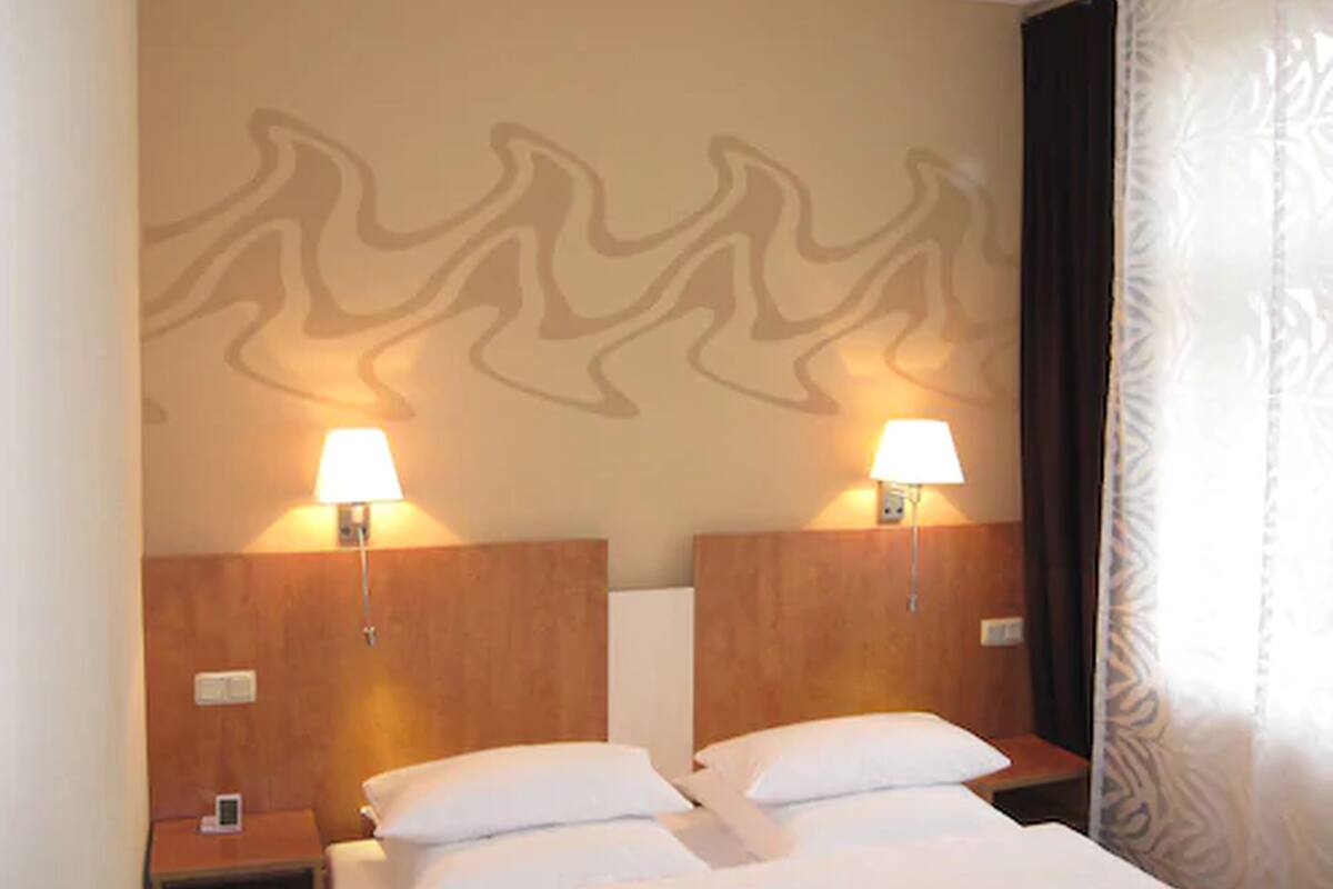 double room | free wifi