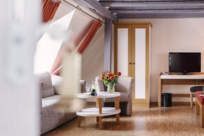 Family Room (Comfort Family Room, Villa Exclusiv) | Living area | TV