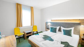 Comfort-Doppelzimmer | 1 Schlafzimmer, hochwertige Bettwaren, individuell dekoriert