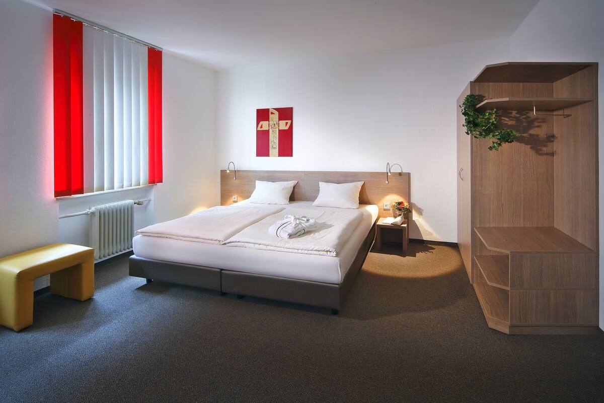 Standard Double Room | Desk, iron/ironing board, cots/infant beds, rollaway beds