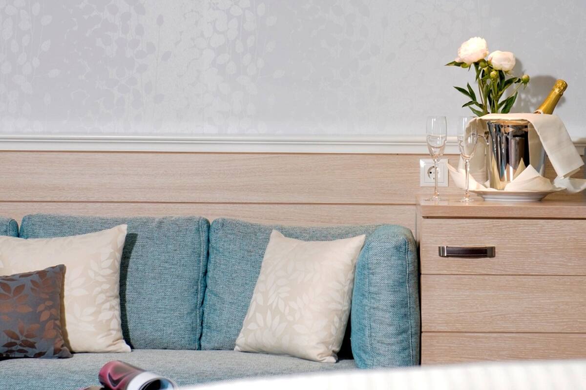 junior double room | 1 bedroom, hypo-allergenic bedding, down duvets, minibar