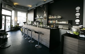 Bar (on property) - Central Hotel (Mannheim)
