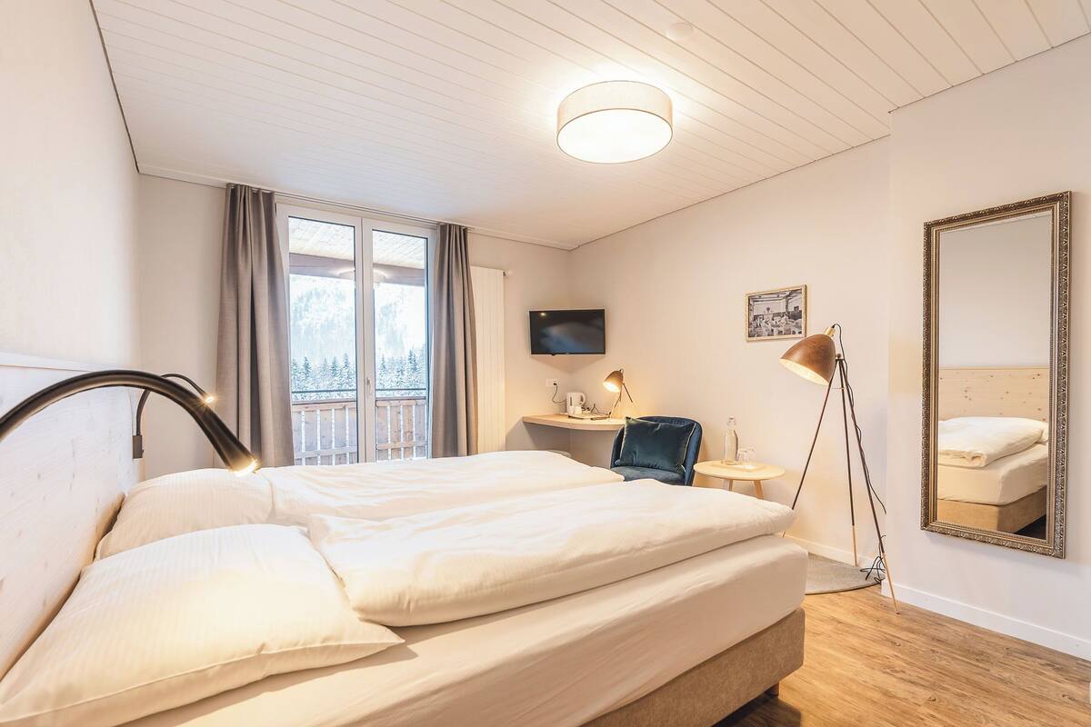 Standard Double Room, Balcony, Mountain View