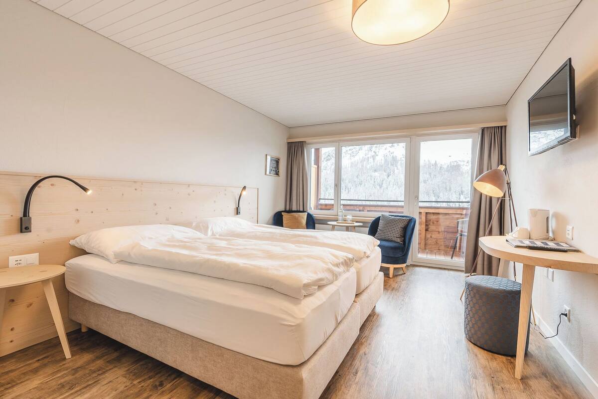 Deluxe Double Room, Balcony, Mountain View