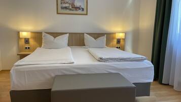 Zimmersafe, individuell dekoriert, individuell eingerichtet