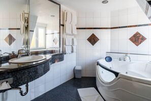 Bathroom - Hotel Astro (Stuttgart)