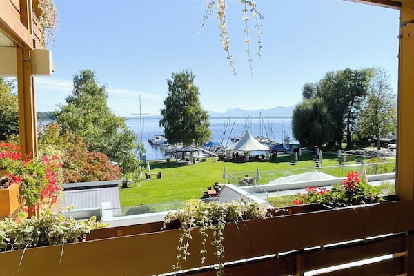 In-room safe, blackout curtains, free WiFi, bed sheets