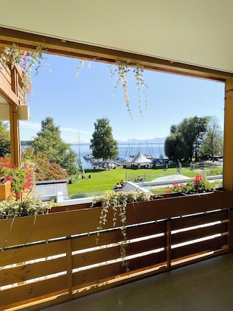 Single Room, Balcony, Lake View | In-room safe, blackout drapes, free WiFi, bed sheets