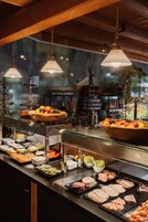 Daily buffet breakfast for a fee
