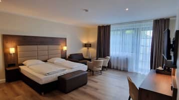 Premium-Studio | Allergikerbettwaren, Minibar, Zimmersafe, Schreibtisch