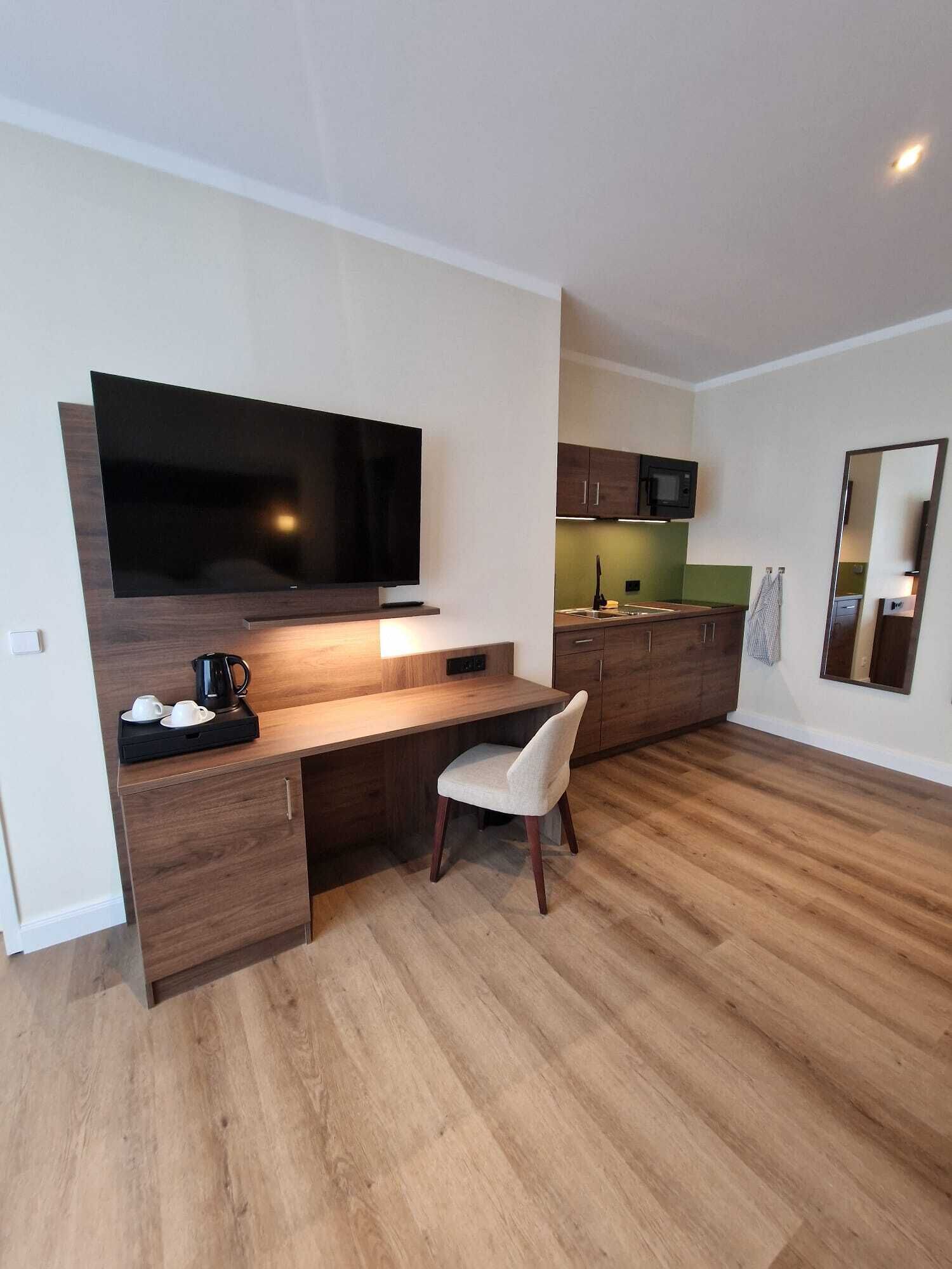 premium studio | hypo-allergenic bedding, minibar, in-room safe, desk