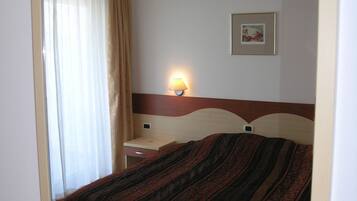 In-room safe, desk, soundproofing, cots/infant beds
