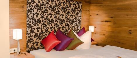 Economy Single Room | In-room safe, desk, laptop workspace, free WiFi