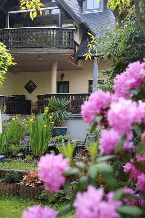 Deluxe-Studio, 1 Schlafzimmer, Kochnische, zum Garten hin | Ausblick vom Zimmer