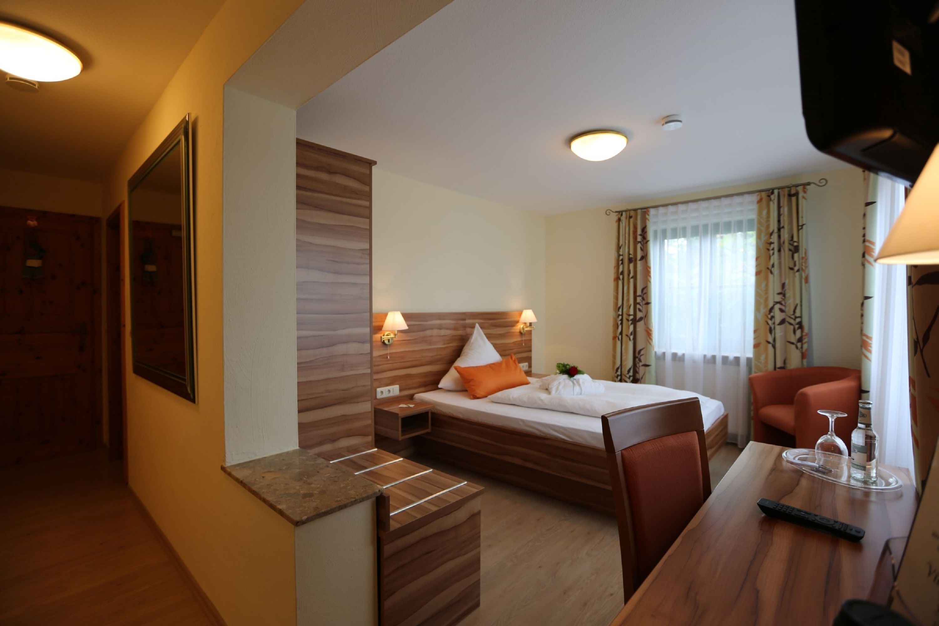 basic single room, 1 bedroom | premium bedding, pillow-top beds, in-room safe, individually decorated