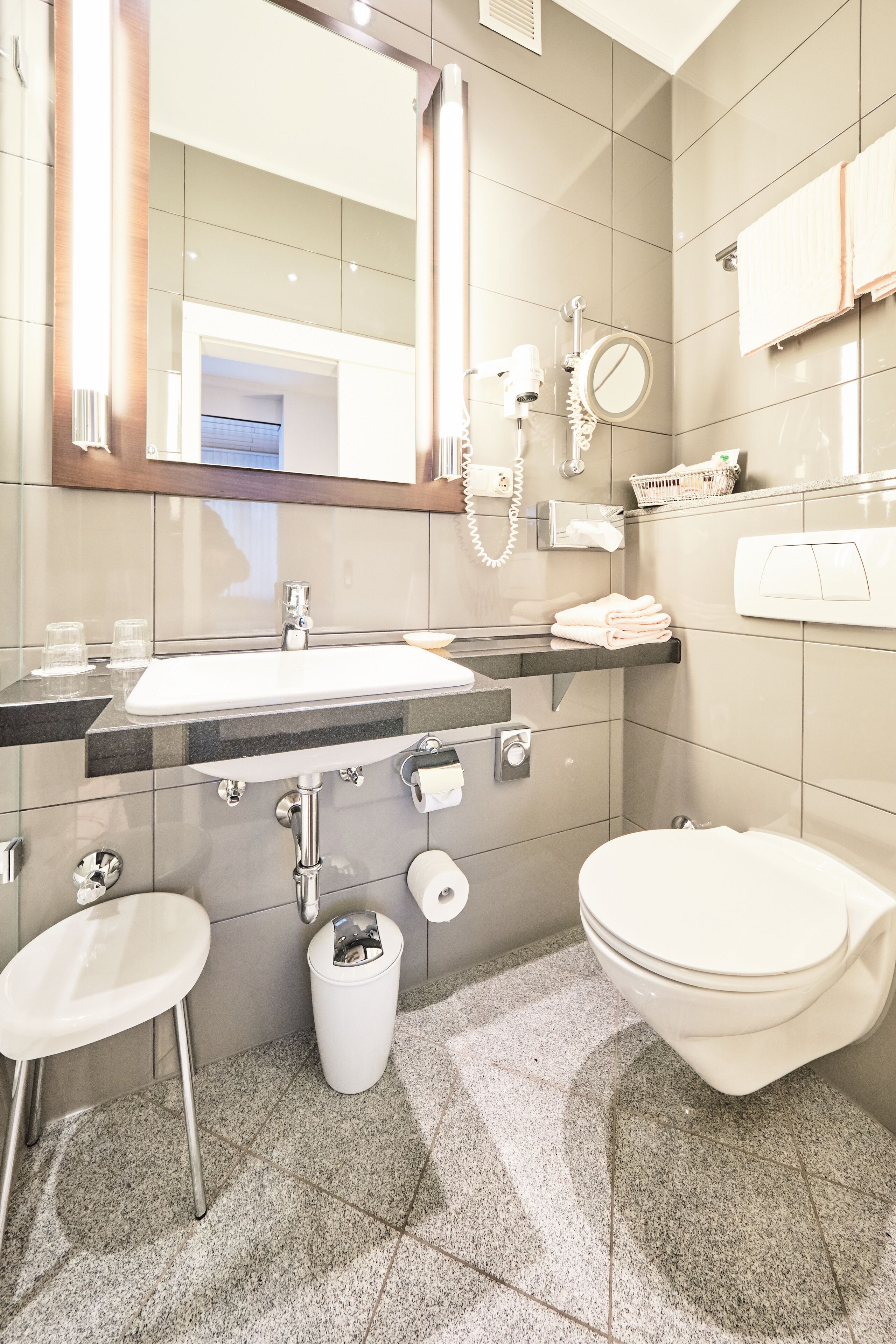 comfort double room | minibar, in-room safe, desk, soundproofing