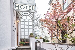 Front of property - Hotel Haus Berlin (Bonn)