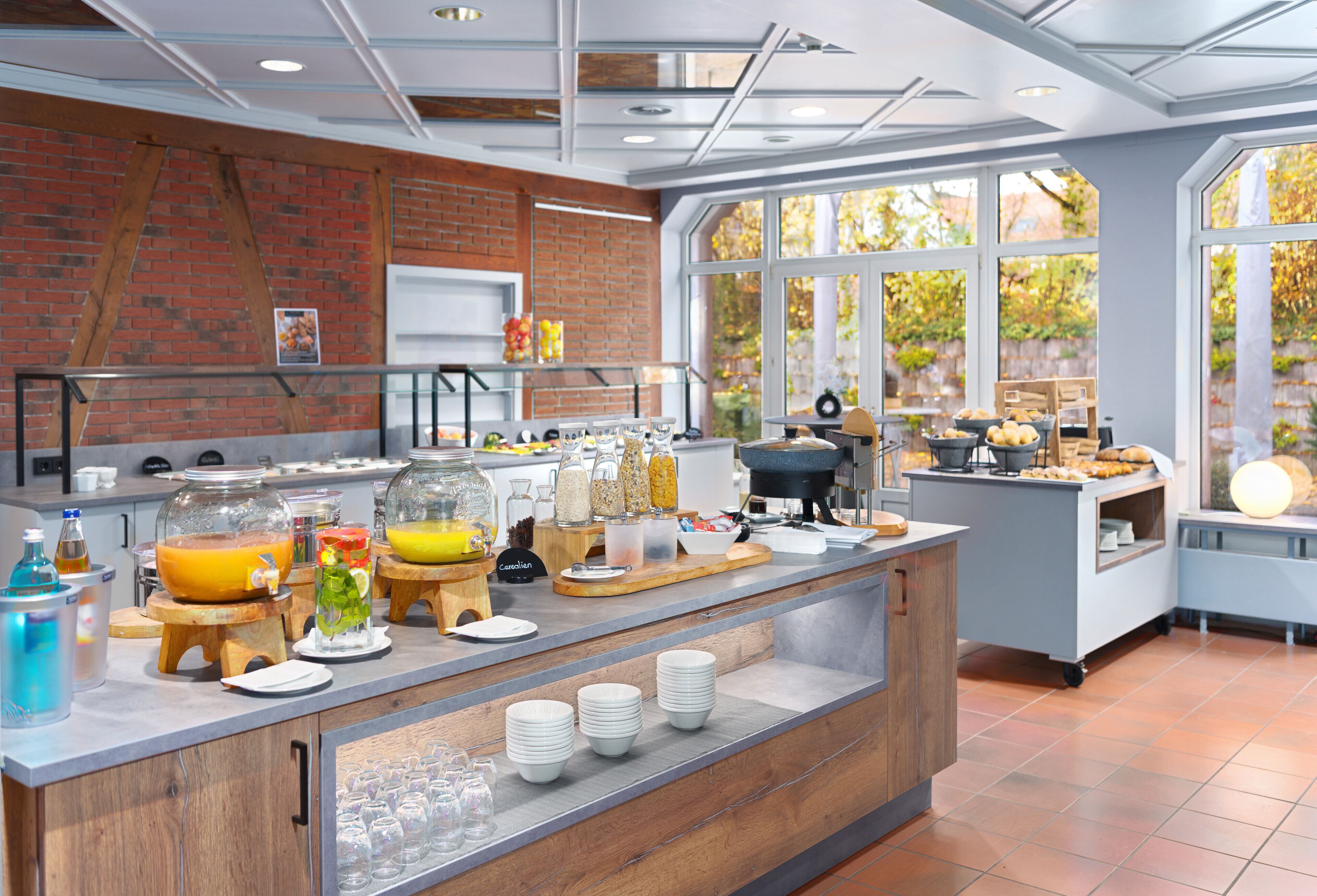 Daily buffet breakfast (EUR 17 per person)