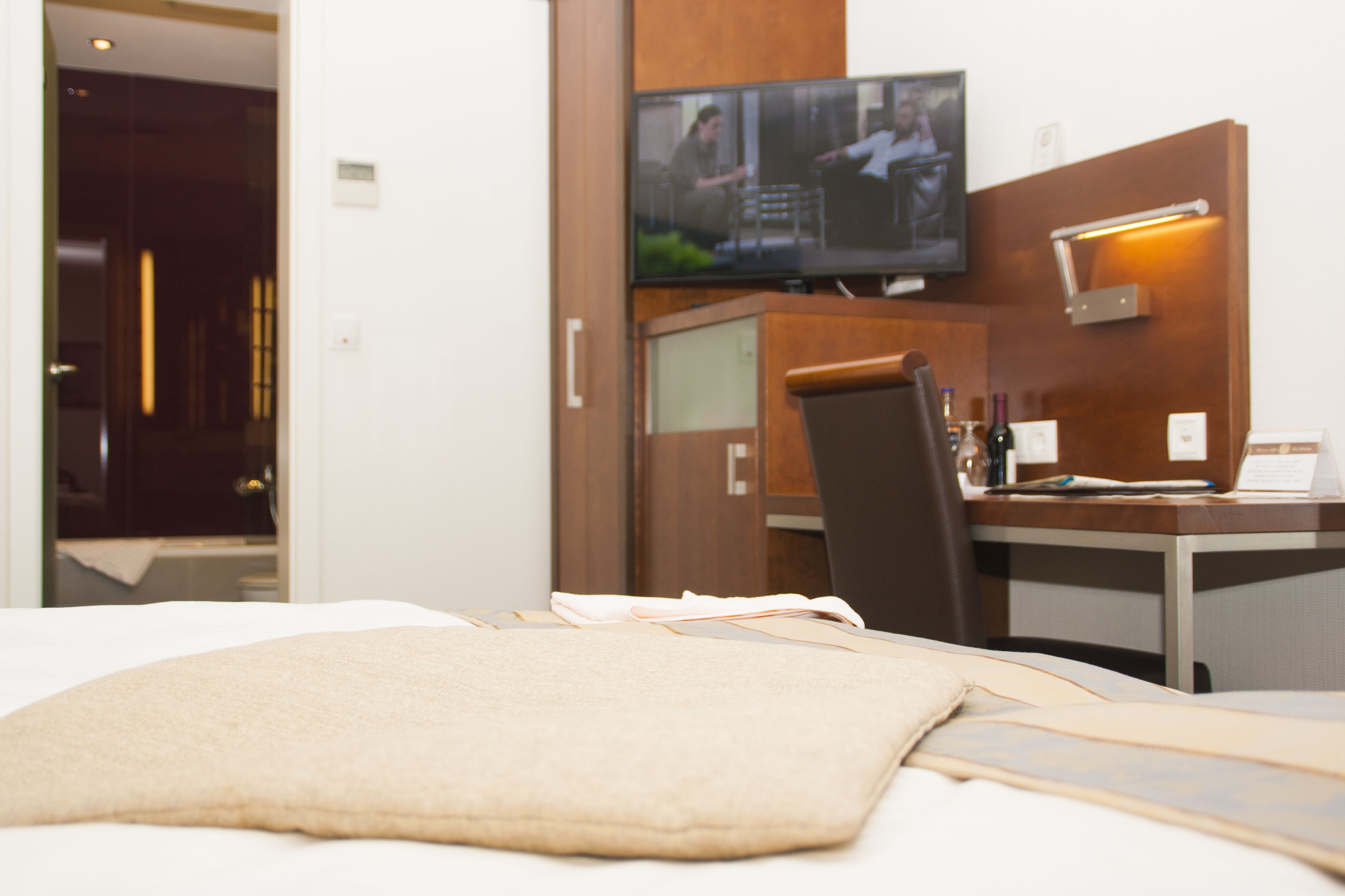 business single room | room amenity