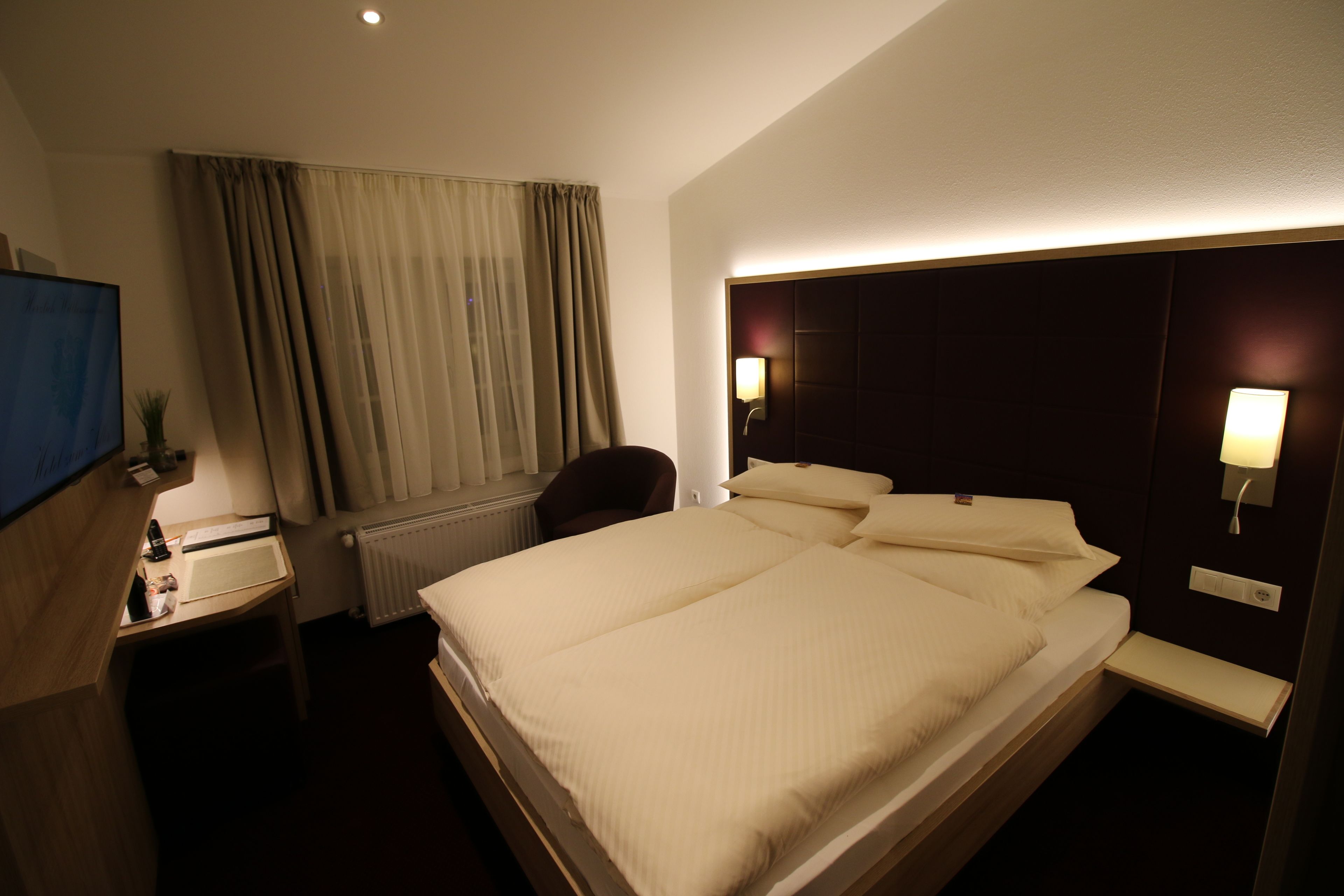 standard double room | premium bedding, minibar, desk, soundproofing