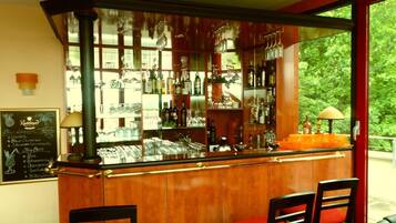 Bar (en la propiedad)
