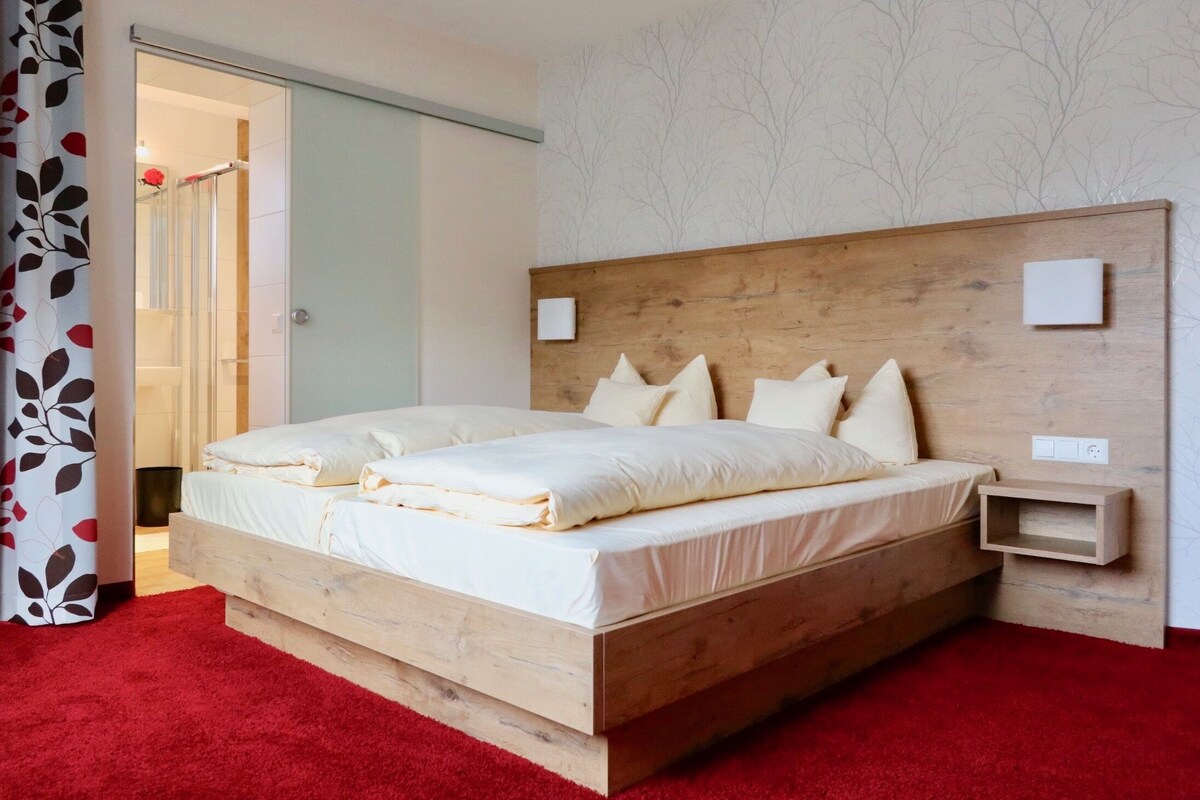 Chambre Double Confort | Coin séjour