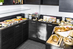 Tägliches inbegriffenes Frühstücksbuffet