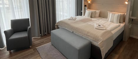 Superior Double Room | 1 bilik tidur, bar mini, peti besi dalam bilik, meja