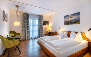 Habitación doble Confort (Bergmayr) | Escritorio, espacio para trabajar con laptop y wifi gratis