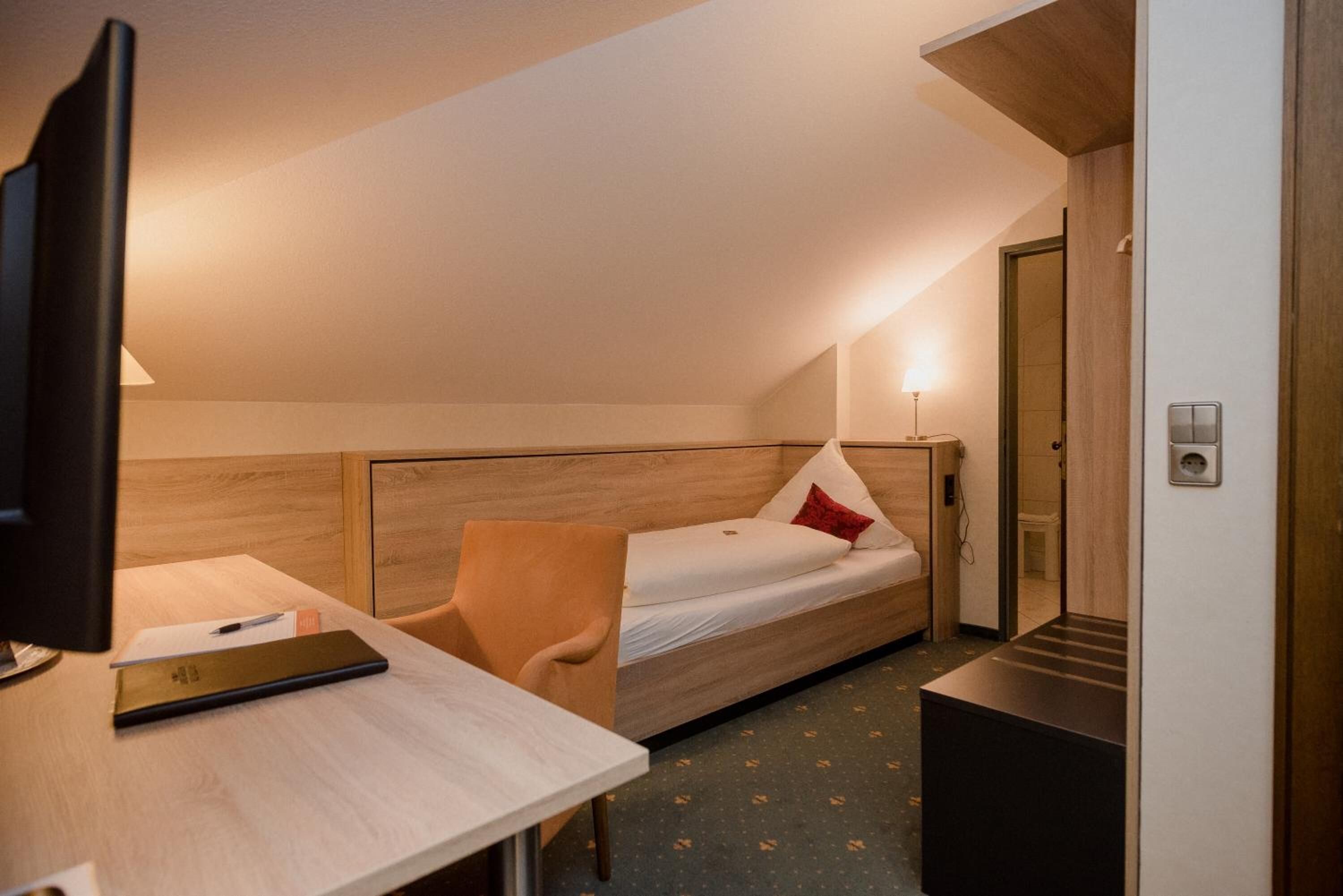 1 bedroom, premium bedding, desk, iron/ironing board