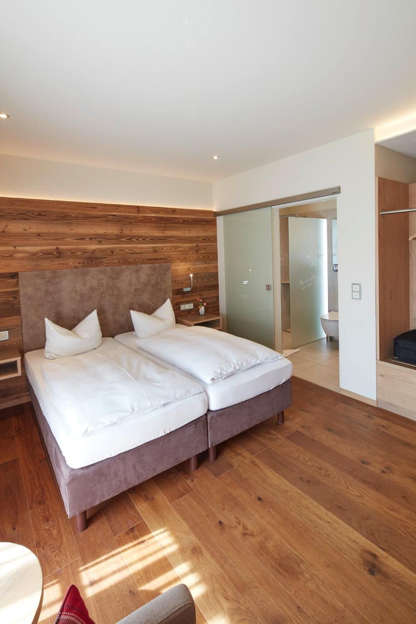 in-room safe, desk, laptop workspace, free wifi