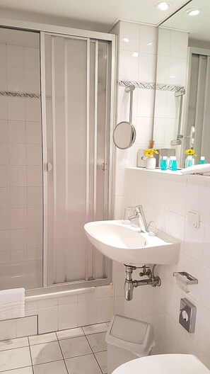 Hair dryer, towels - Hotel Schloss Spyker (Glowe)