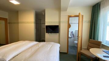 Economy-Doppelzimmer | Schreibtisch, kostenloses WLAN, Bettwäsche