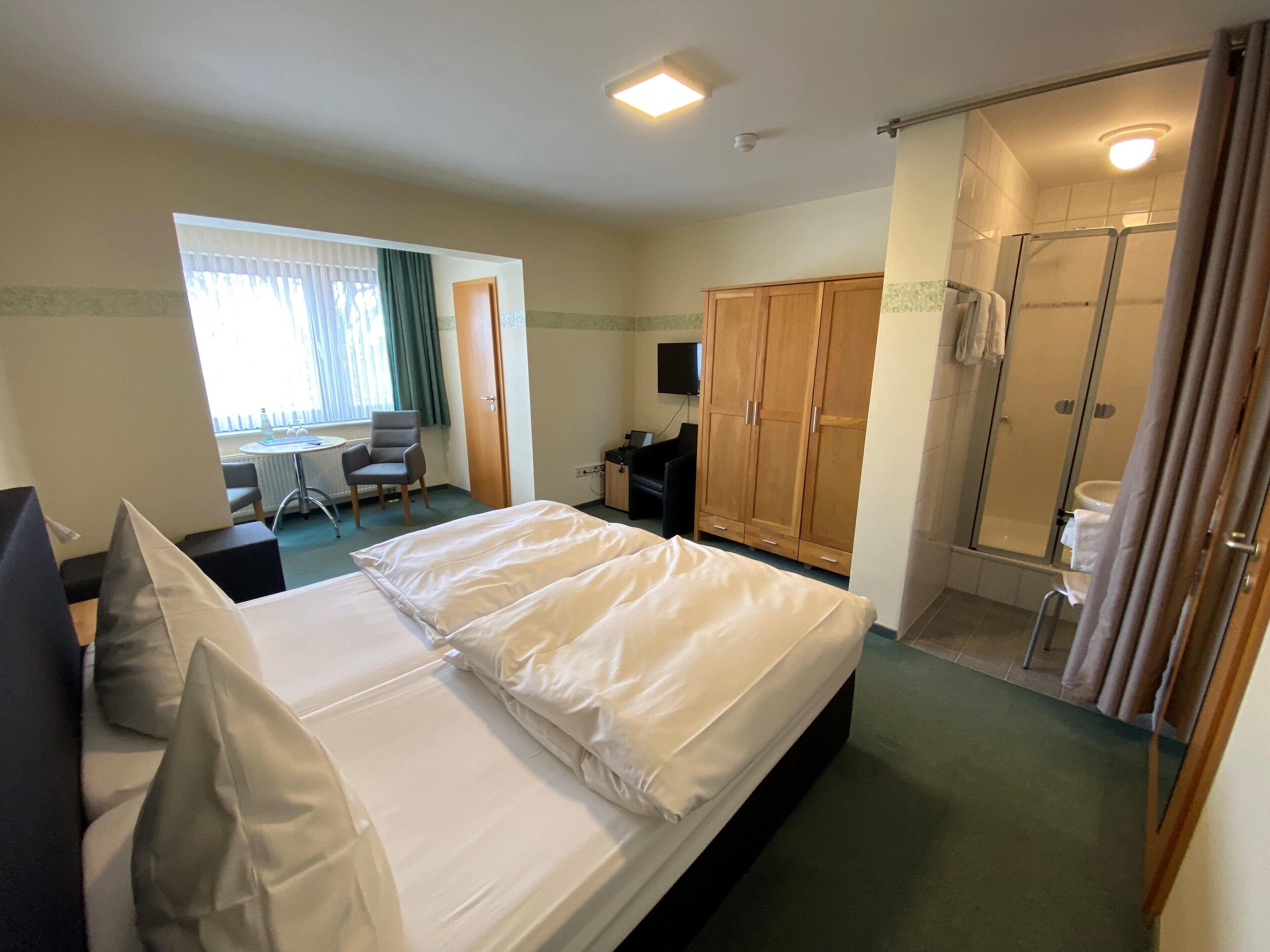 Economy Double Room | Desk, free WiFi, bed sheets