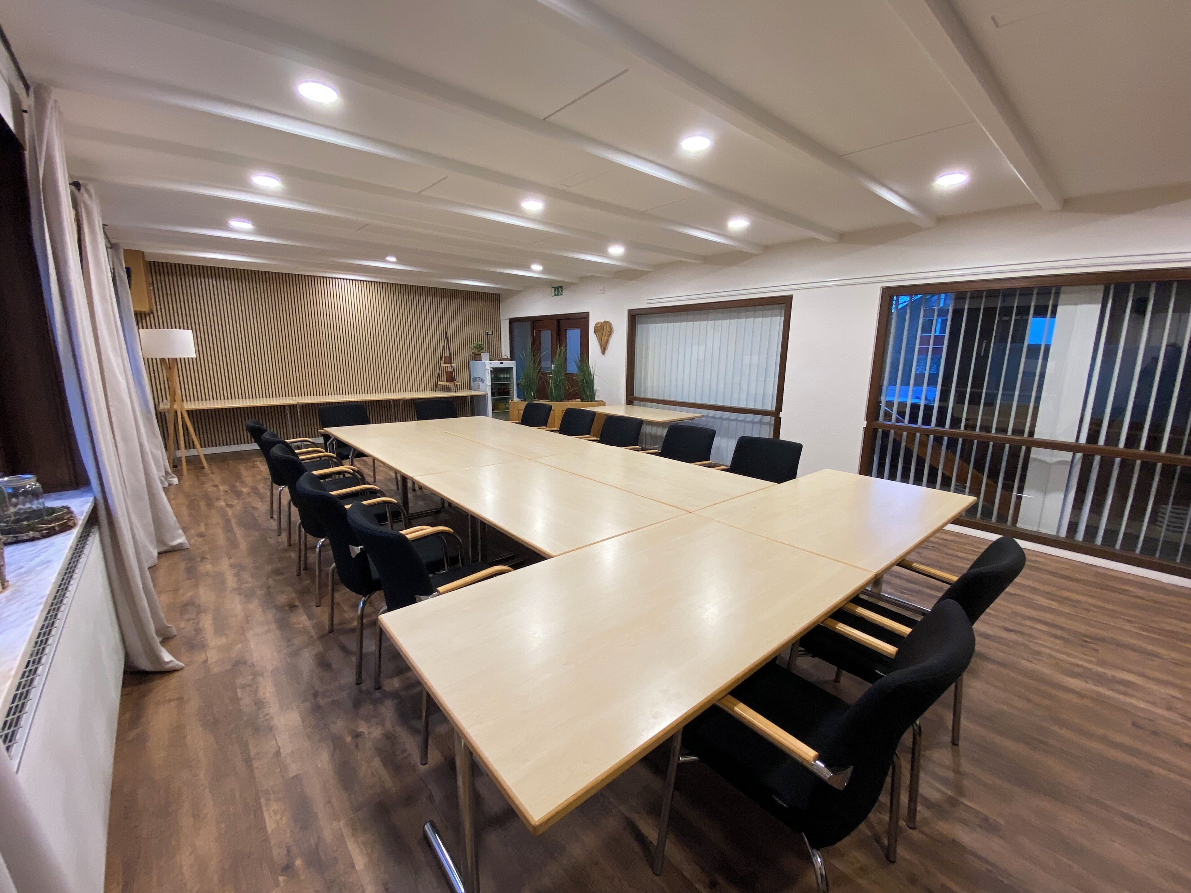 Meeting facility