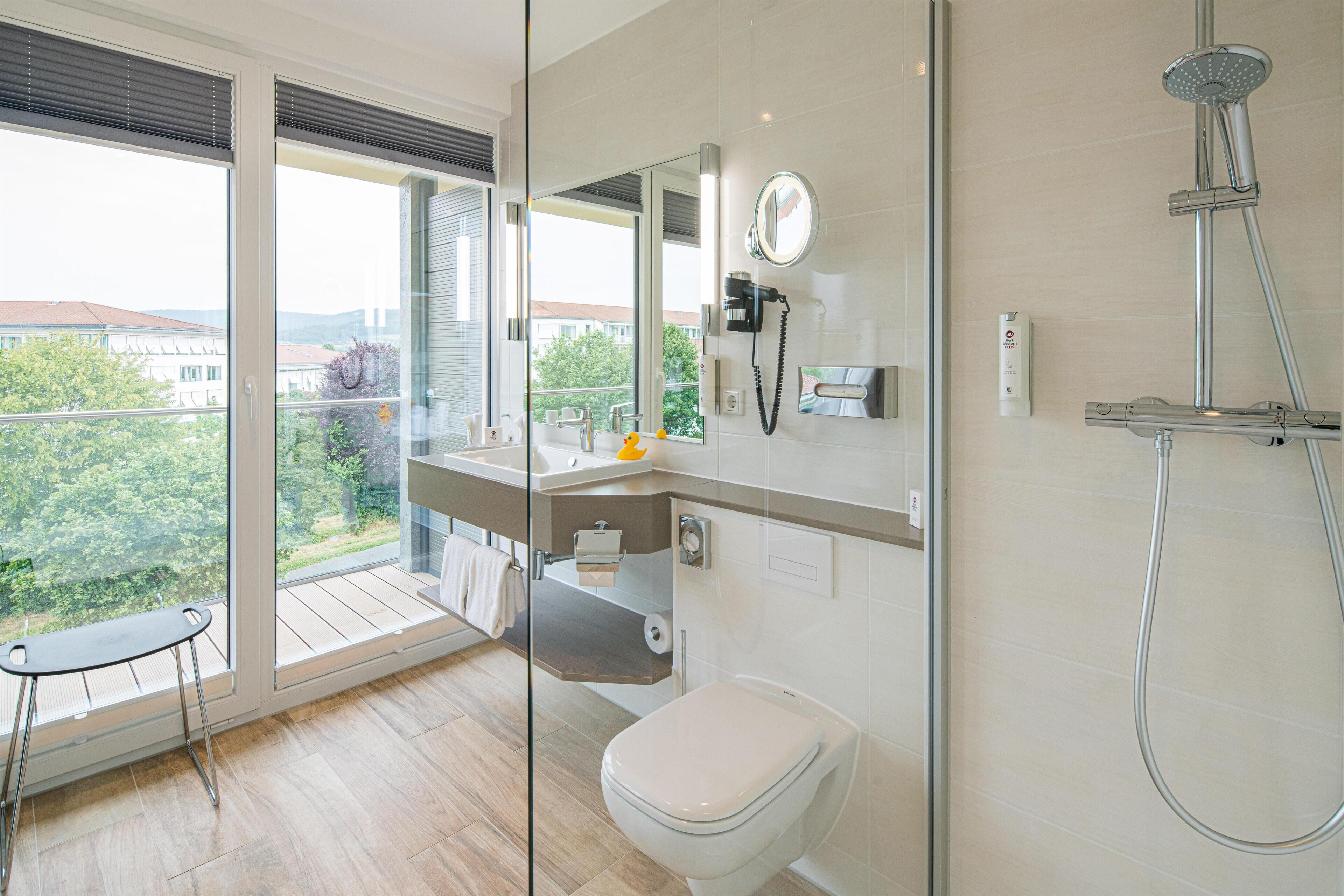 Executive Room, 1 Double Bed, Balcony | Bathroom