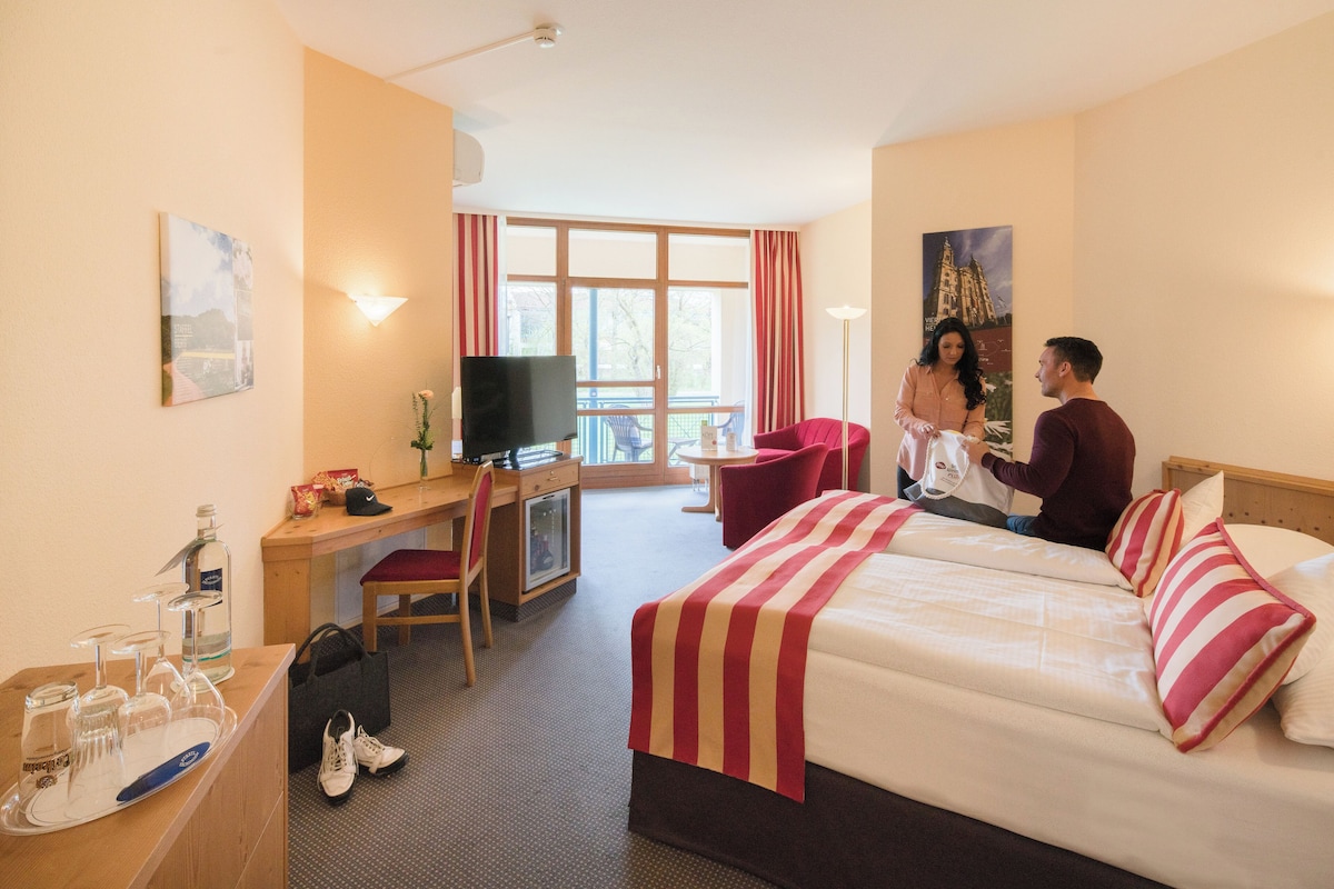 Comfort Double Room, 1 Katil Ratu (Queen), Balcony | 1 bilik tidur, cadar kapas Mesir, peralatan tempat tidur premium 